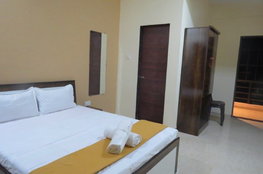 luxury hotels in SVInns Dwarkadhish Resort 